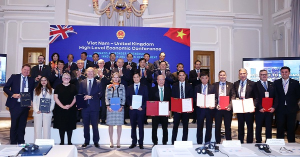 FPT ký kết hợp tác chiến lược với CLB Chelsea trước sự chứng kiến của Tổng Bí thư Tô Lâm- Ảnh 1.